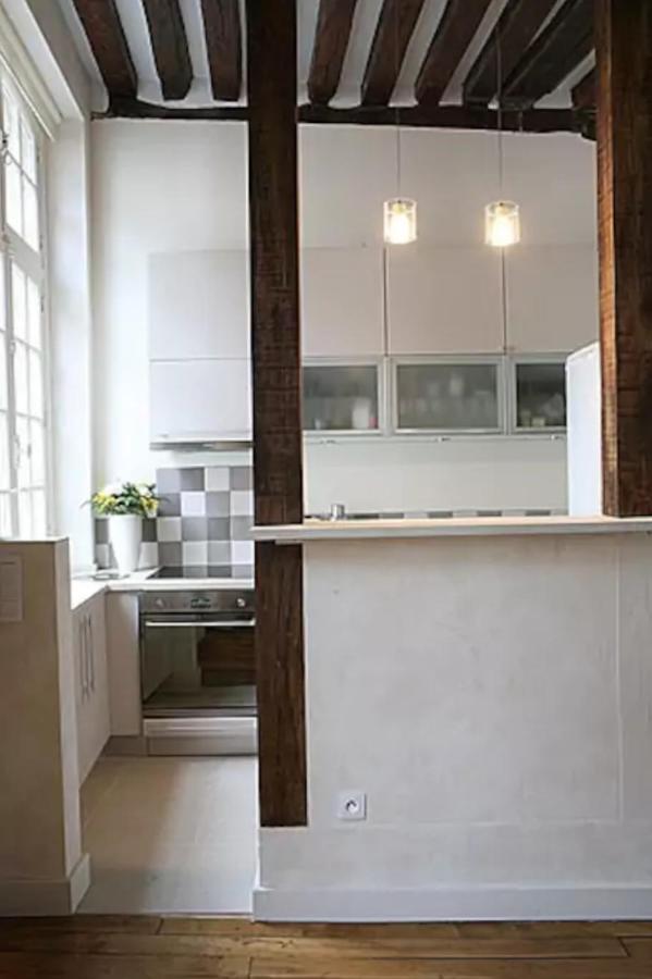 Charming Cosy Triplex In Trendy Marais Paris Exterior foto