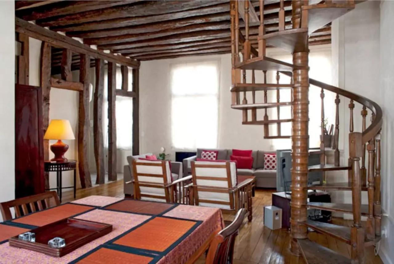 Charming Cosy Triplex In Trendy Marais Paris Exterior foto